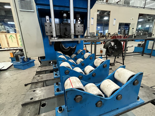 消防水（shuǐ）管滾槽機
