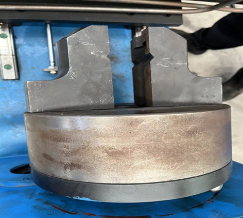 水（shuǐ）管彎頭上牙機（jī）