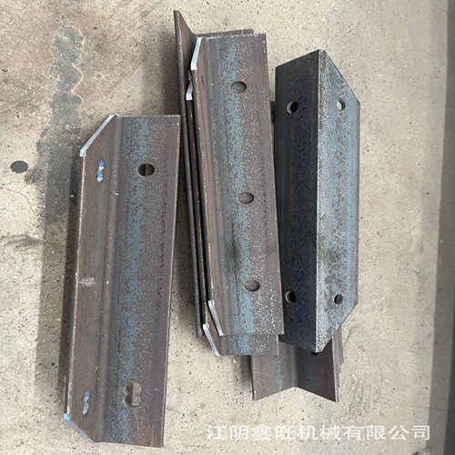 型鋼（gāng）下料機